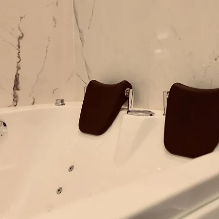 Alojamento de Acomodação e Pequeno-almoço Elene Mediterraneo 4*